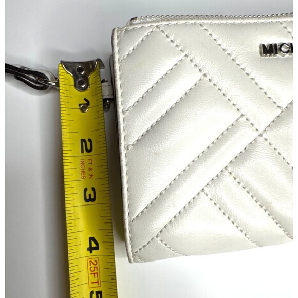 Michael Kors Quilted White Leather Wristlet Wallet - Picture 16 of 16